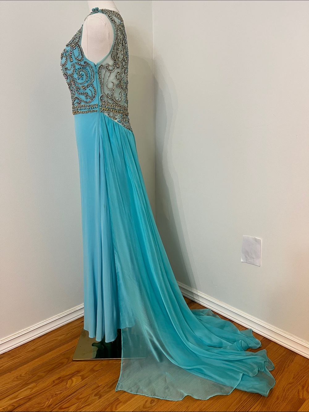 Jovani 21029 Long Formal Gown - Picture 4 of 17